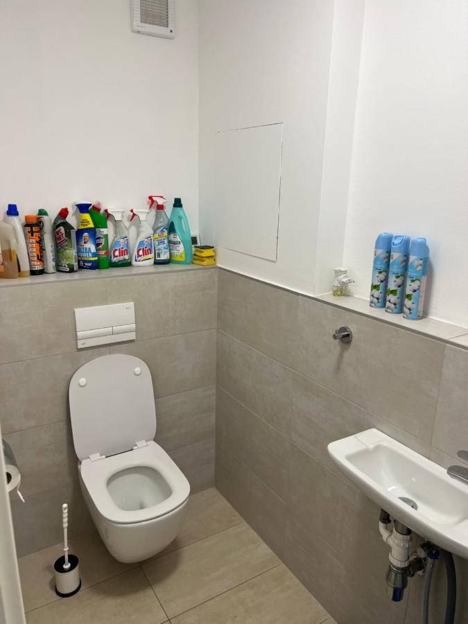 Beautiful 2 Bedroom Apartment Prostejov Luaran gambar