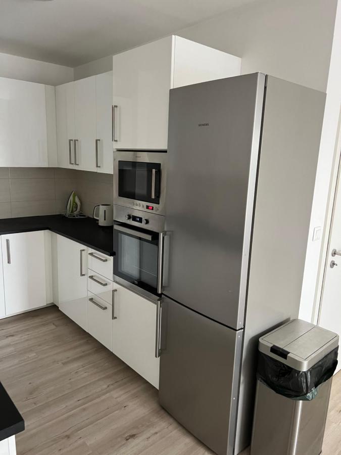 Beautiful 2 Bedroom Apartment Prostejov Luaran gambar